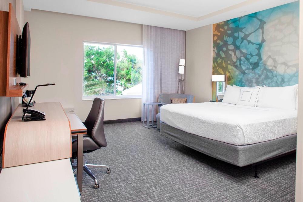 King Room with Sofa Bed interior